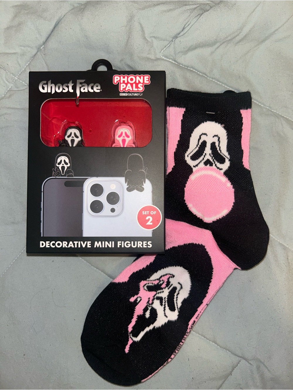 Ghostface/Scream- 2 pack of socks and Phone Pals Set - Pink & Black